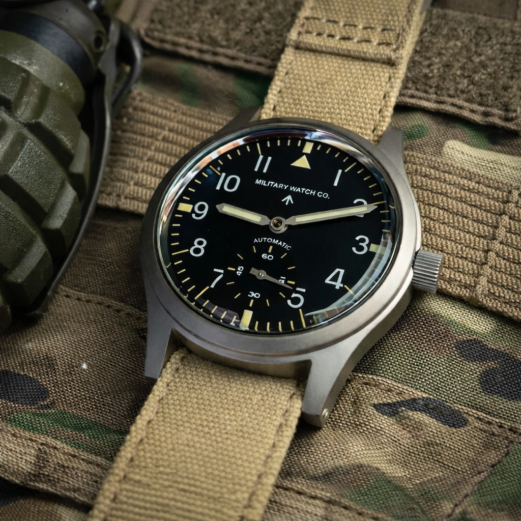 Reloj de servicio general MWC patrón "Dirty Dozen" de los años 1940/1950 con movimiento mecánico automático de cuerda automática