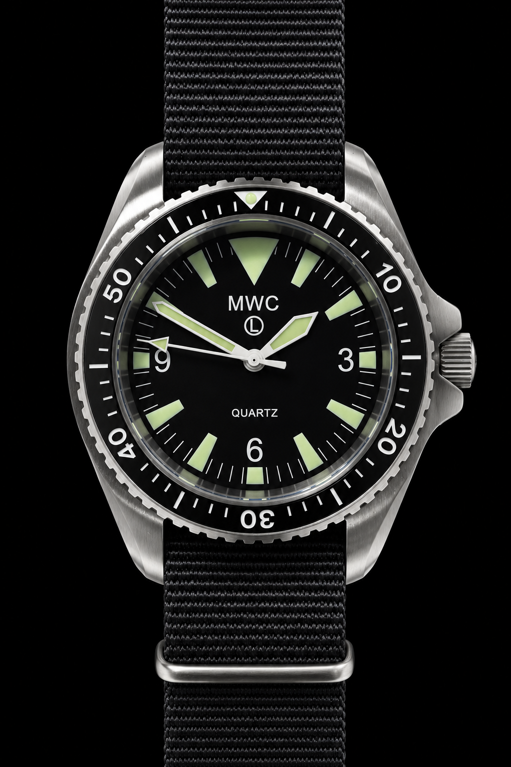 Aktuelle NATO-Muster Quarz Militärtaucheruhr, Variante ohne Datum mit Saphirglas und 10 Jahre Batterielaufzeit - NATO LAGERNUMMER NSN 6645-99-157-3496