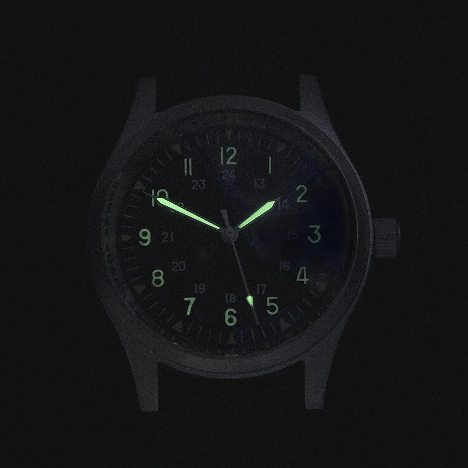 Klassische U.S Muster Militär-Uhr mit Hybrid Mechanik/Quarzwerk und 100m/330ft Wasserdichtigkeit - Sonderangebot