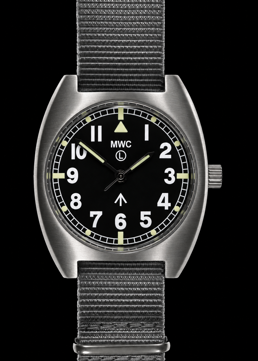 Orologio militare automatico 24 rubini pattern W10 anni '70 MWC con resistenza all'acqua 100m
