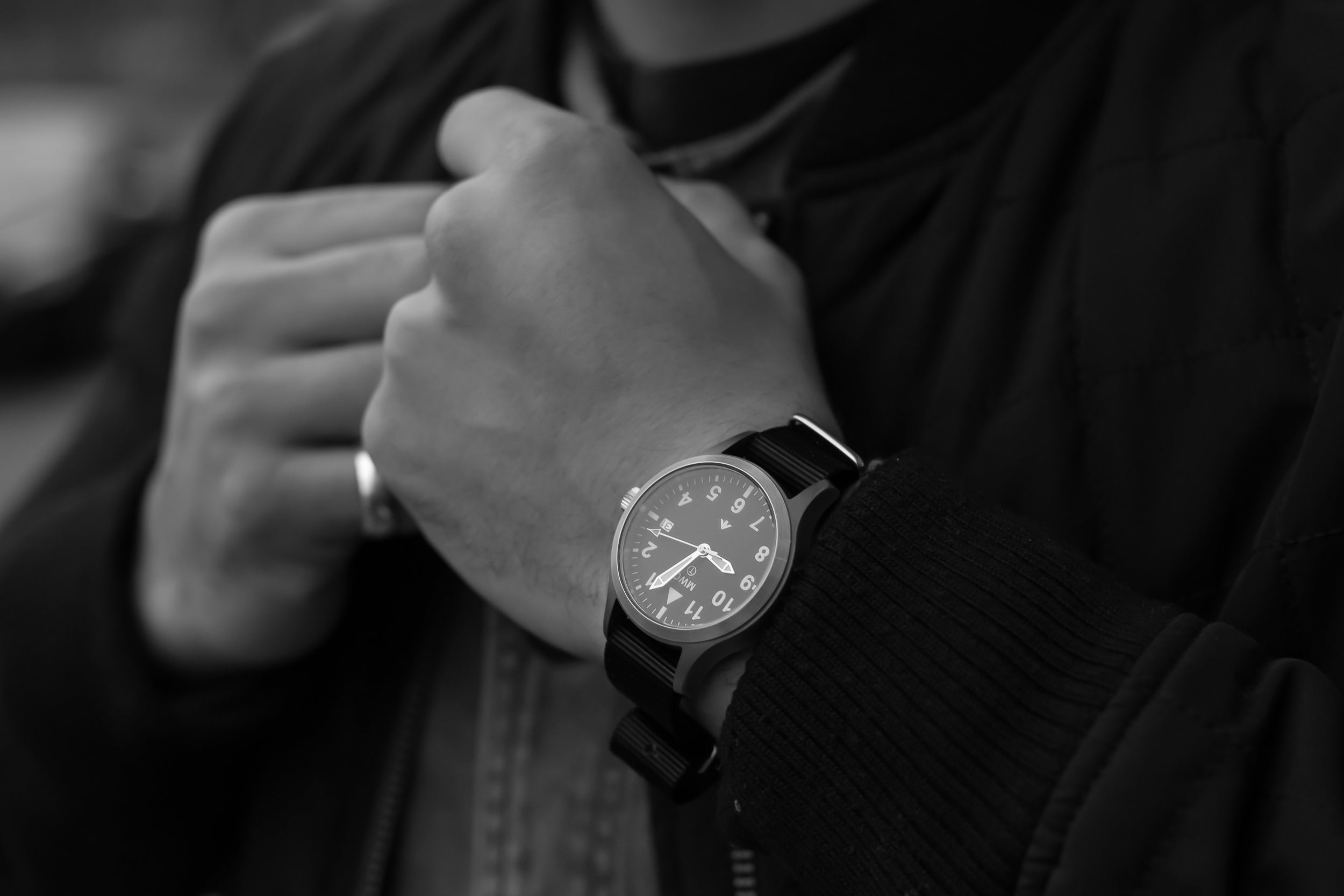 MWC MKIII (100m) Reloj Militar Automático Edición Limitada Patrón de los 1950 en Acero PVD Negro con Cristal de Zafiro
