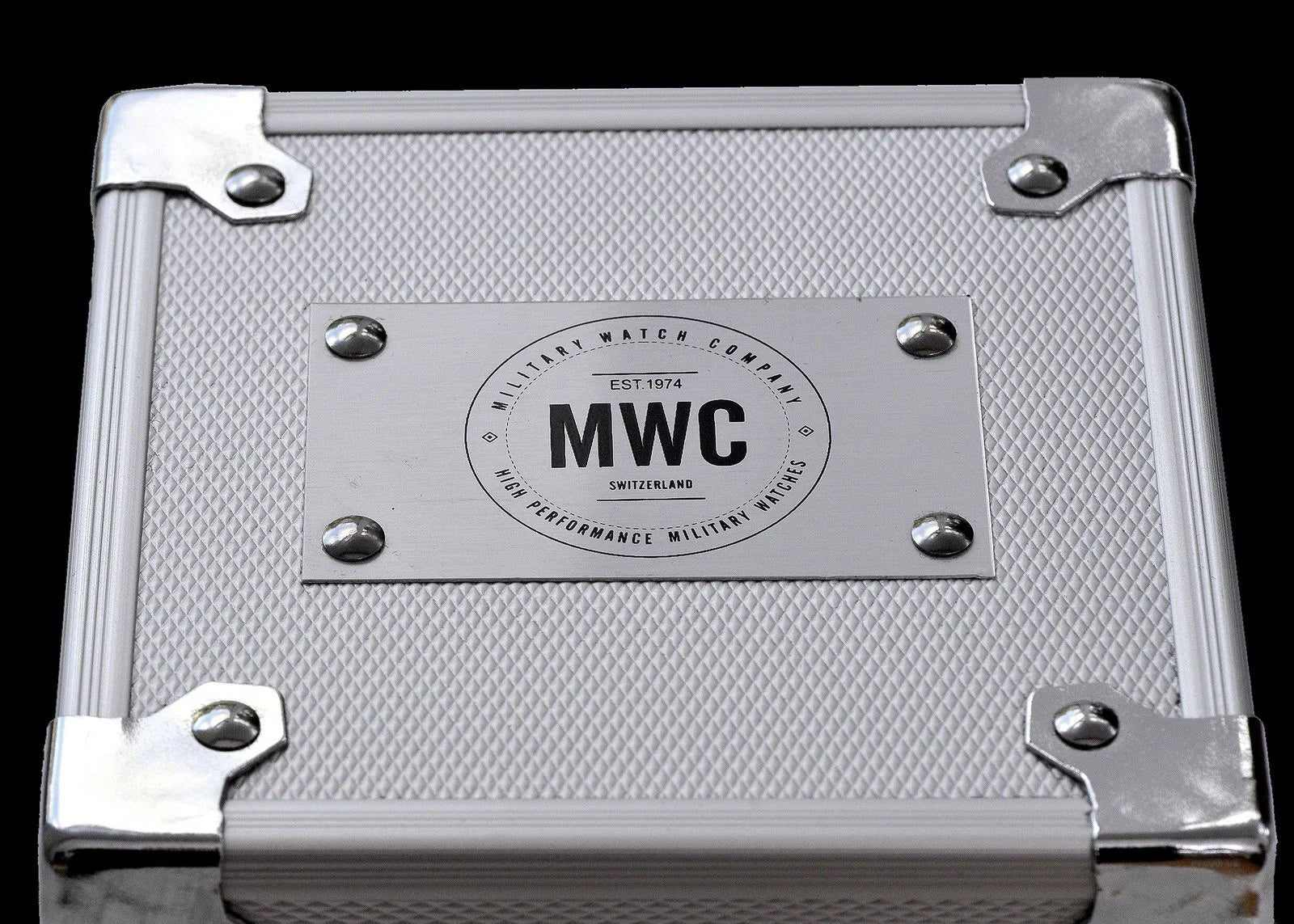 MWC Professionelle Militärtaucheruhr 300m – Schweizer Sellita SW200 Automatik, Saphirglas, Keramiklünette & Stahlarmband