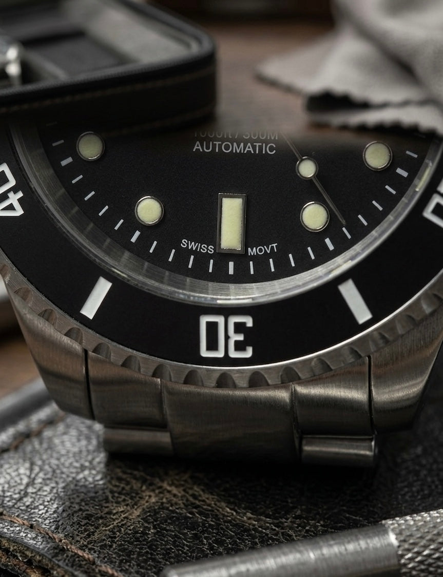 MWC Professionelle Militärtaucheruhr 300m – Schweizer Sellita SW200 Automatik, Saphirglas, Keramiklünette & Stahlarmband