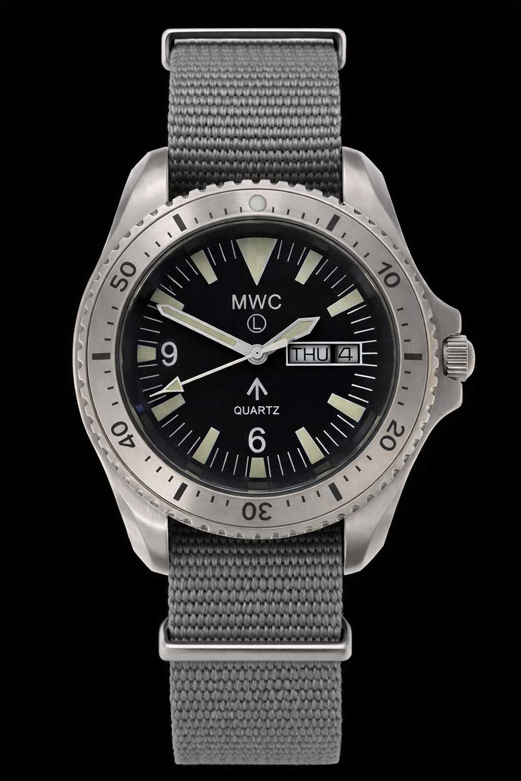 MWC Ltd Edition 1999-2001 Pattern Quartz Day/Date Military Divers Watch with Stainless Steel Case and Sapphire Crystal
