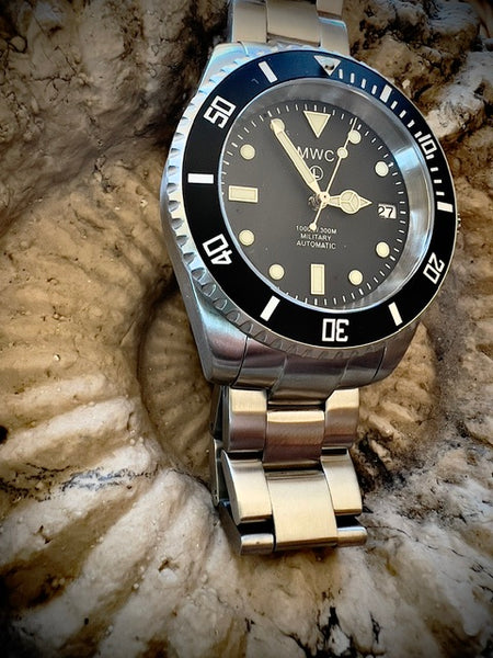 Invicta 31290 Canada MWC 24 Jewel 300m Automatic Military